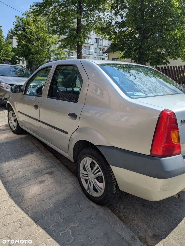 Dacia Logan 1.6 Laureate - 5