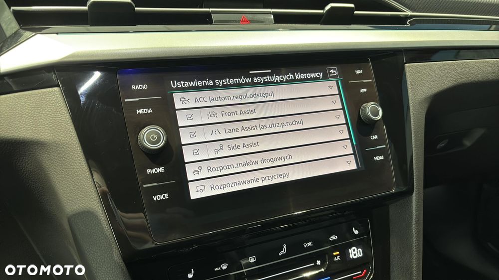 Volkswagen Arteon 2.0 TSI R-Line DSG - 24