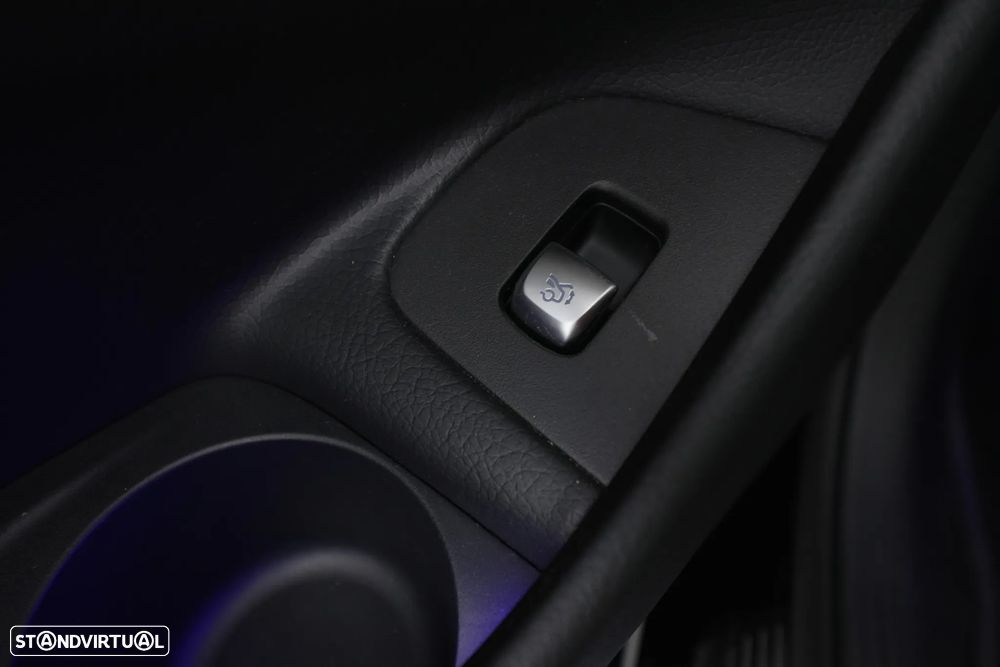 Mercedes-Benz E 300 de Avantgarde - 28