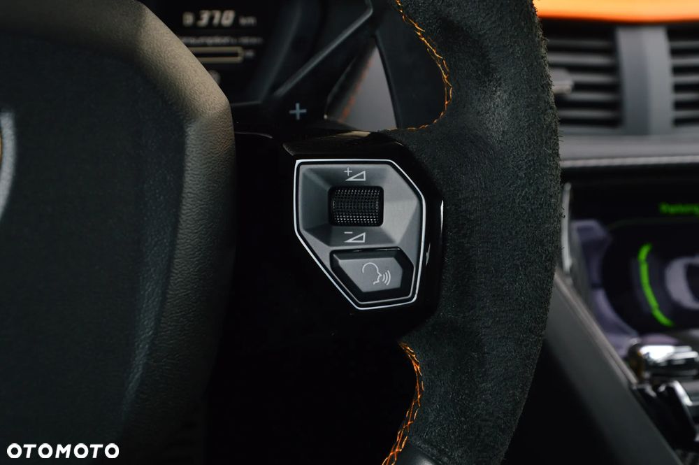 Lamborghini Aventador S - 25