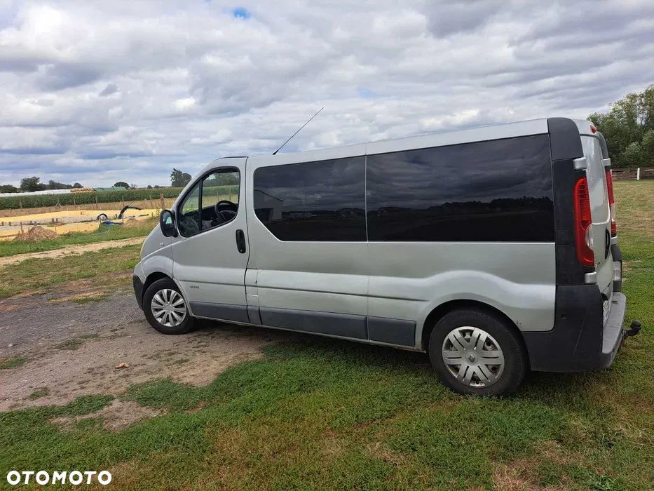 Renault Trafic ver-l1h1-passenger-lux - 2