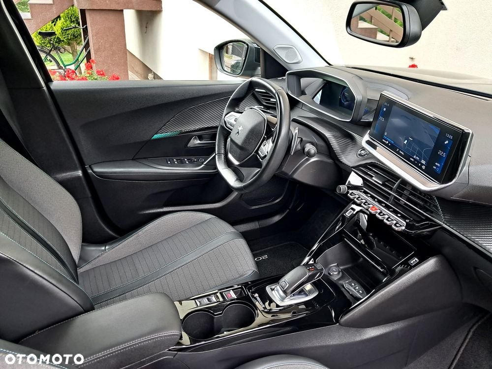 Peugeot 2008 BlueHDi 130 EAT8 Active - 16
