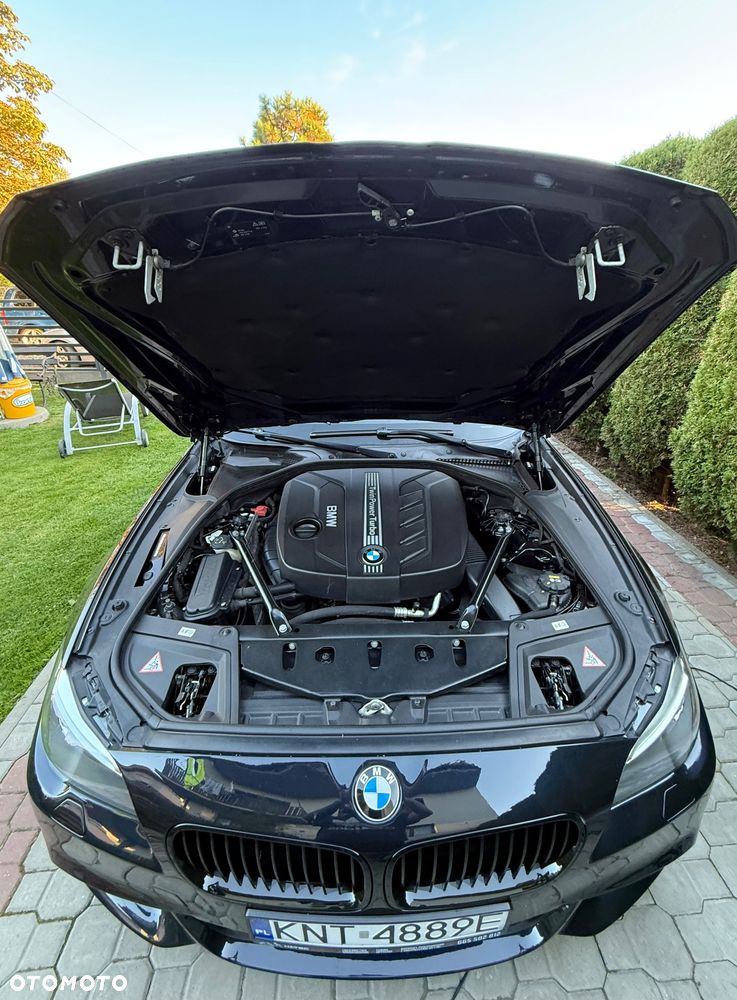 BMW Seria 5 525d xDrive - 33