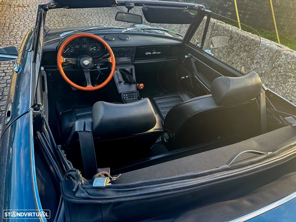 Alfa Romeo Spider 1.6 - 8