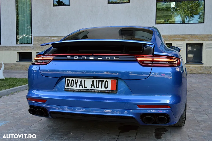 Porsche Panamera 4 - 13