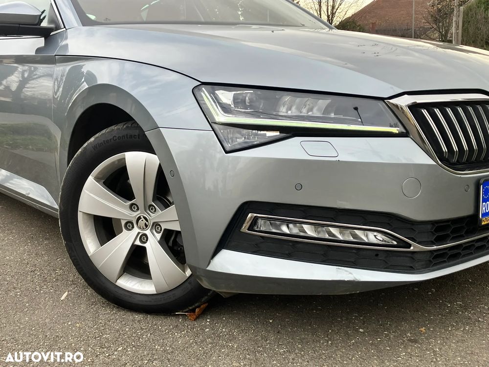 Skoda Superb 2.0 TDI 4X4 DSG Style - 8