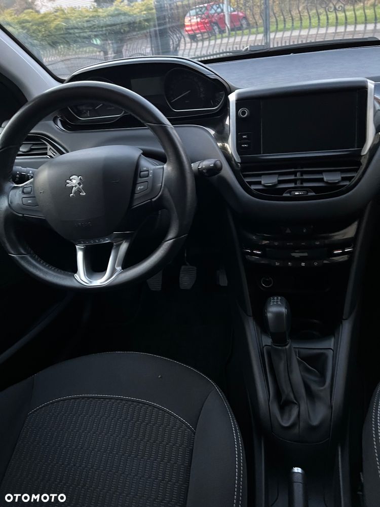 Peugeot 208 1.2 PureTech Active - 8