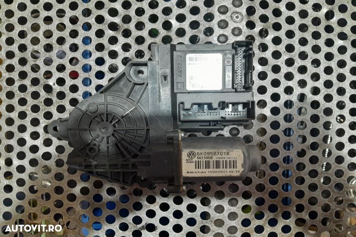 Motoras macara geam dreapta 5K0959701B / 5K0959793 Volkswagen VW Golf - 1