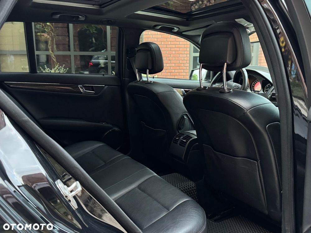 Mercedes-Benz Klasa C 320 CDI Avantgarde 4-Matic - 19
