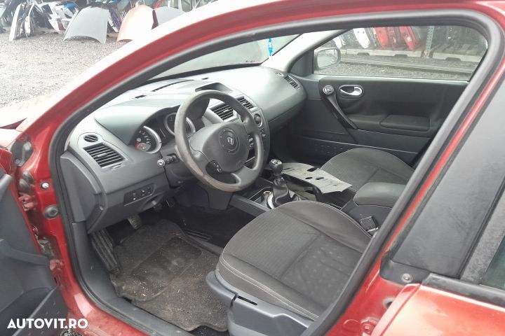 Dezmembrez Renault Megane 2 [facelift] [2006 - 2012] wagon 1.9 dCi MT - 5