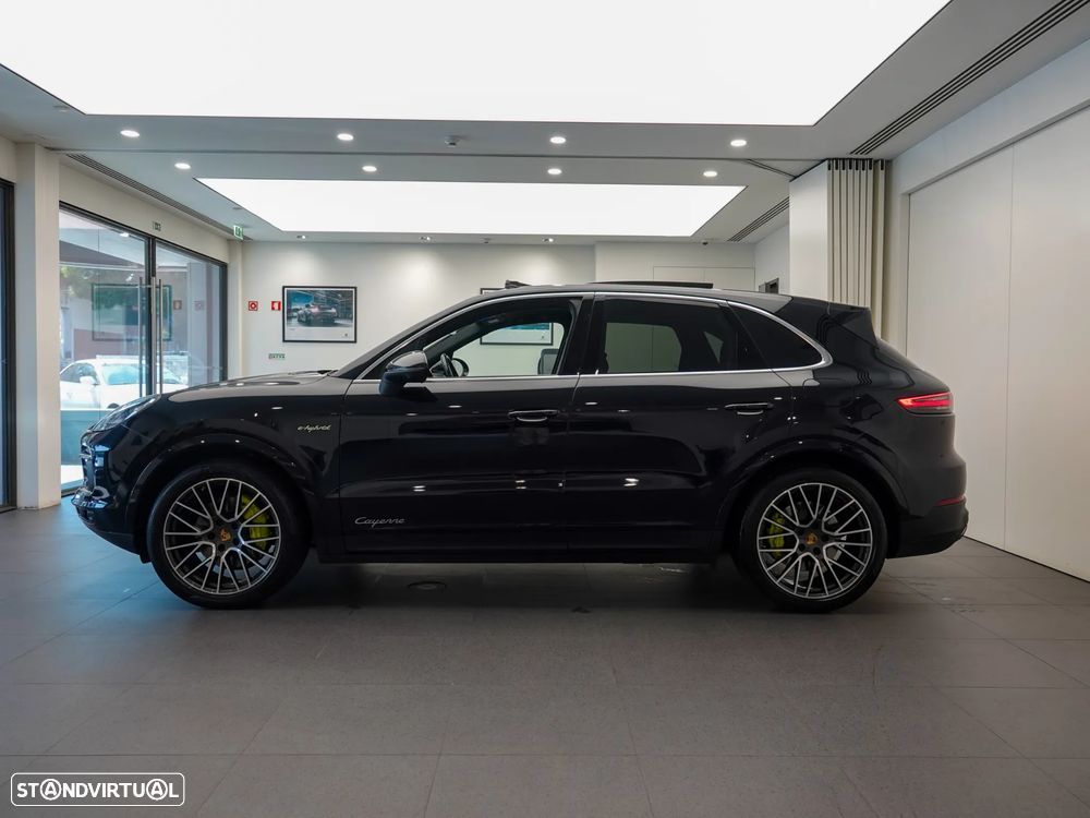 Porsche Cayenne - 2