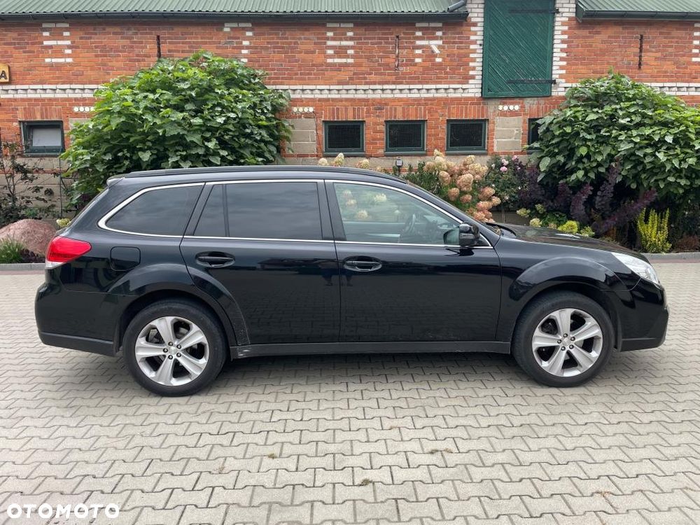 Subaru Outback - 1