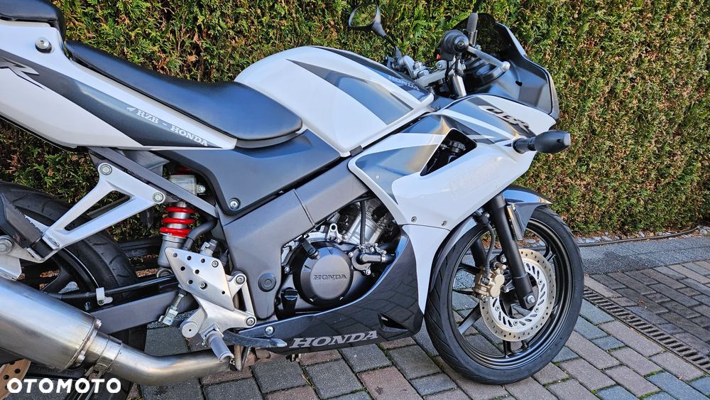Honda CBR - 17