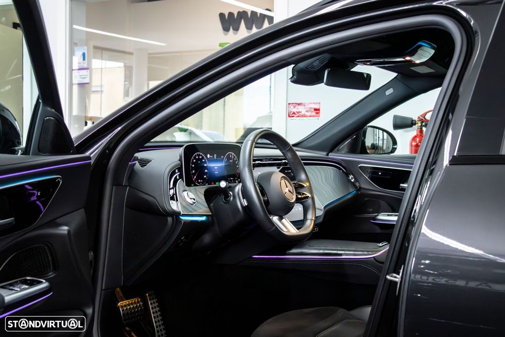 Mercedes-Benz E 300 - 12