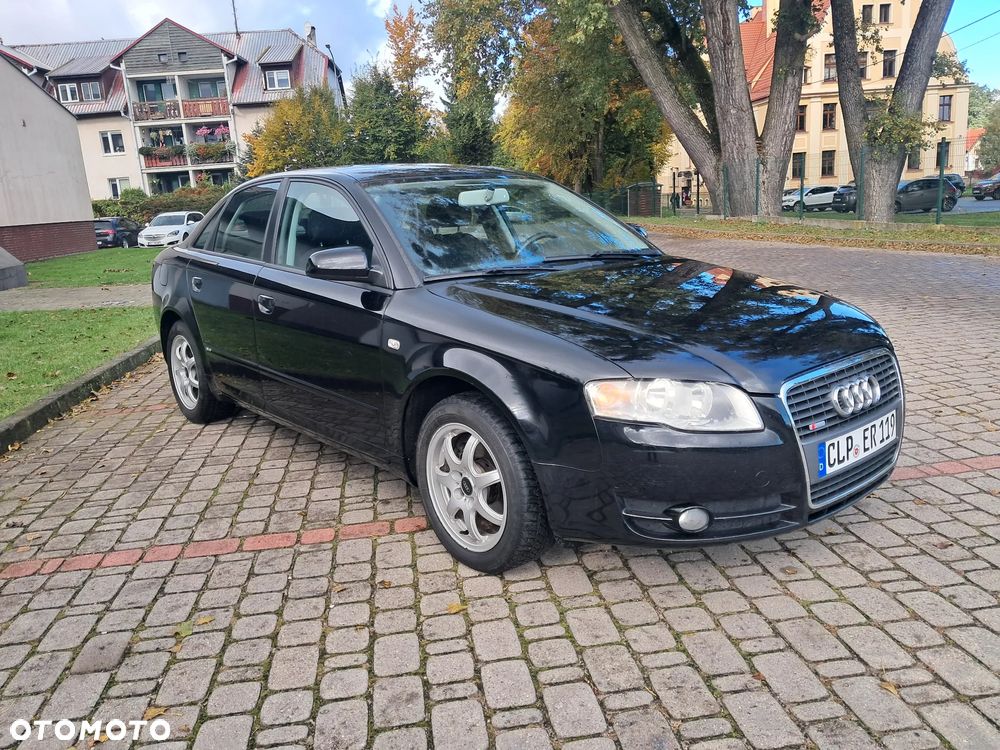 Audi A4 - 1