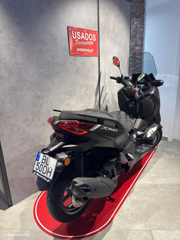 Yamaha X-Max - 3