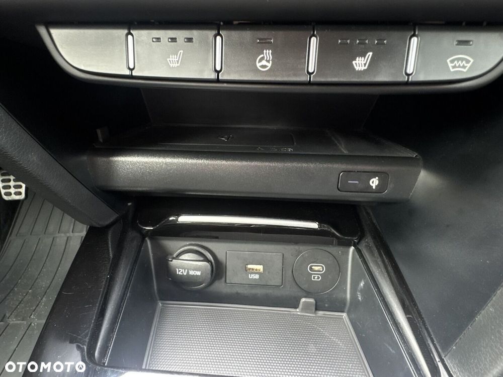 Kia Ceed 1.5 T-GDI Business Line Plus - 26