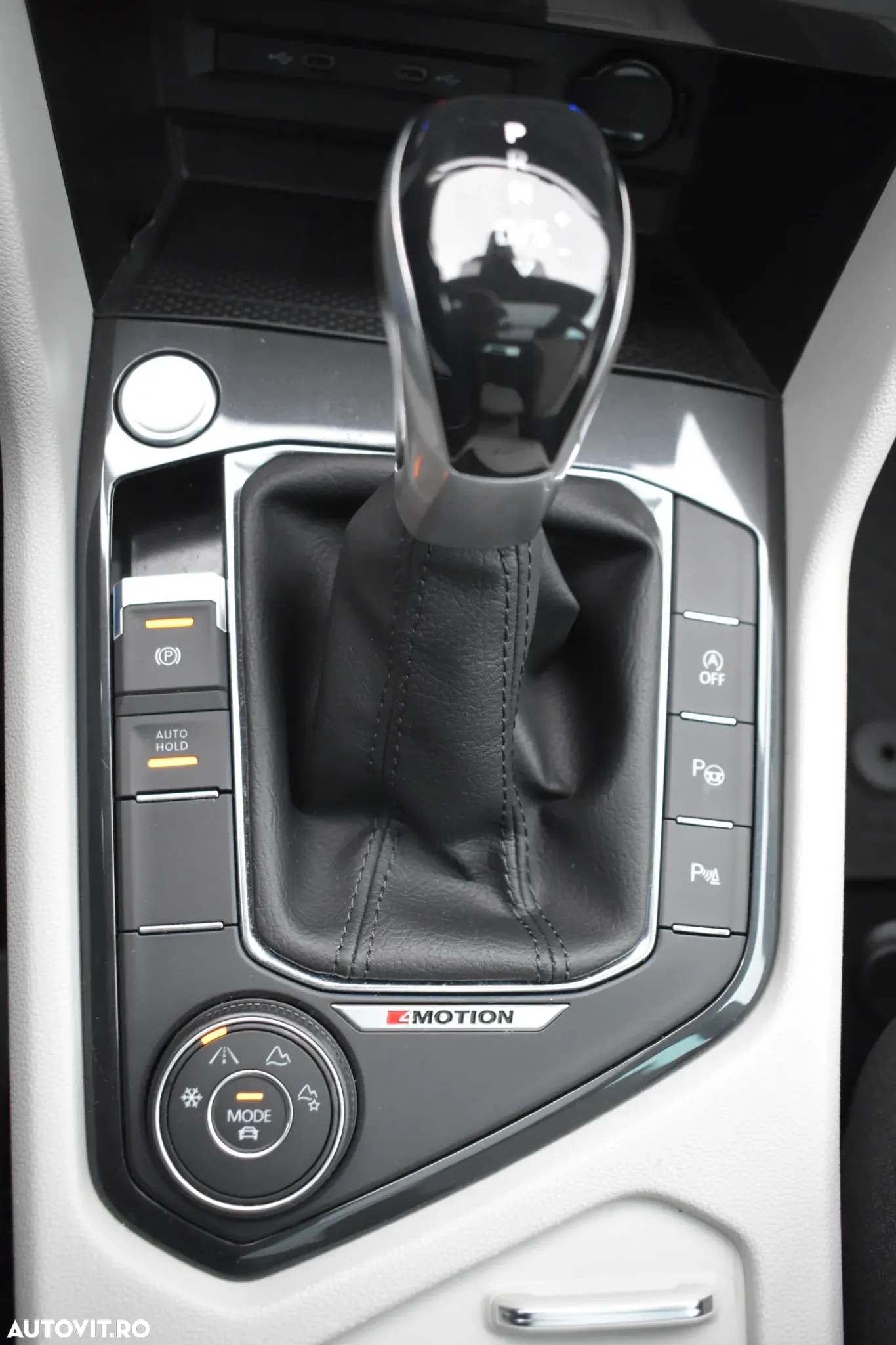 Volkswagen Tiguan 2.0 TDI SCR DSG 4Motion Elegance - 30