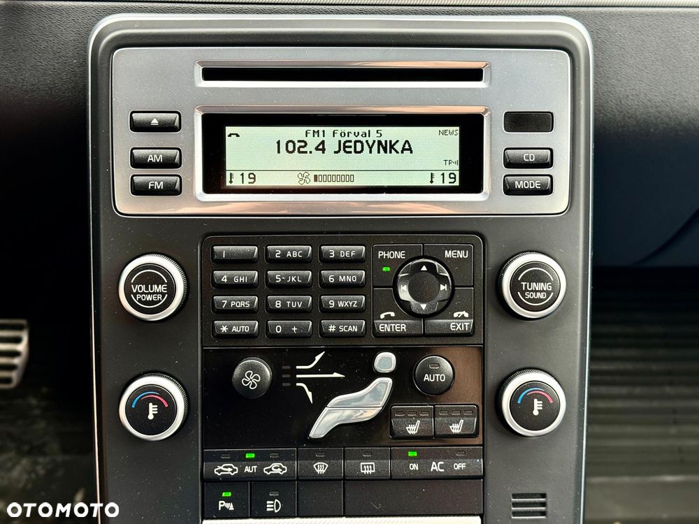 Volvo V70 2.5T R-Design Summum - 30