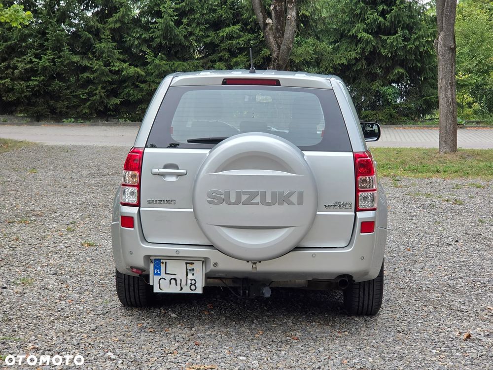 Suzuki Grand Vitara 2.7 V6 - 13