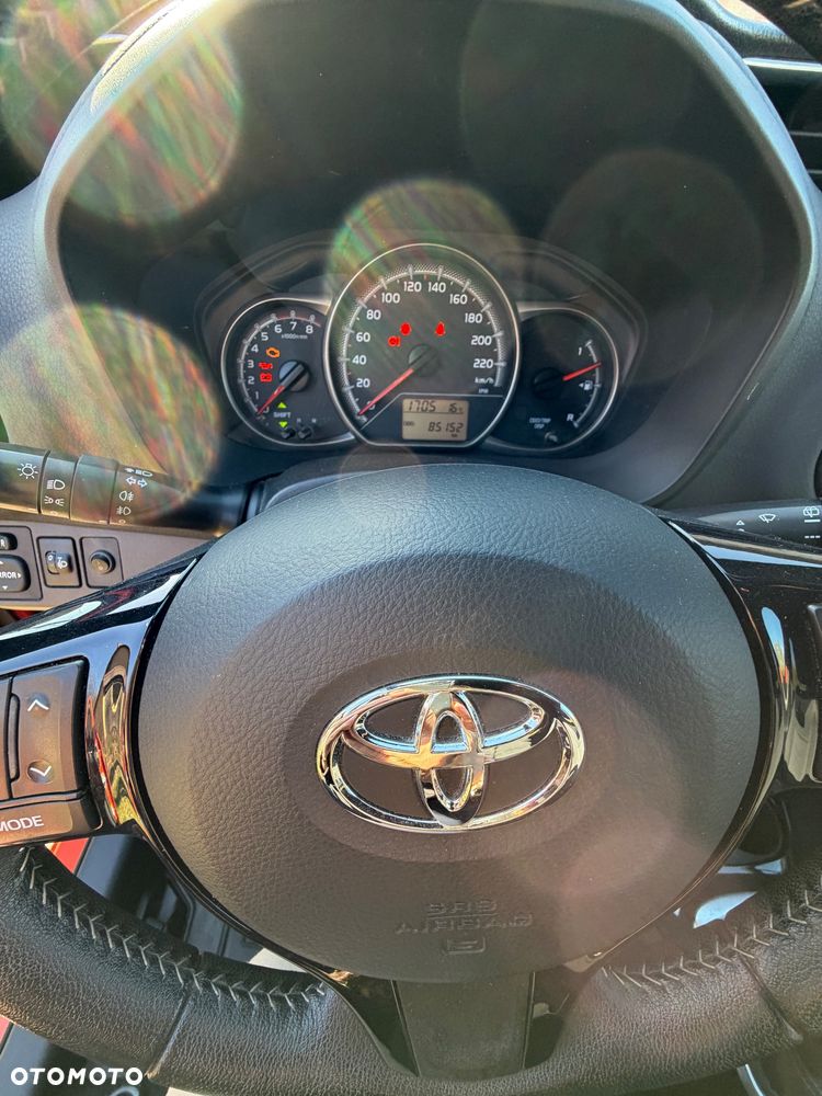 Toyota Yaris 1.33 Selection Passion - 10