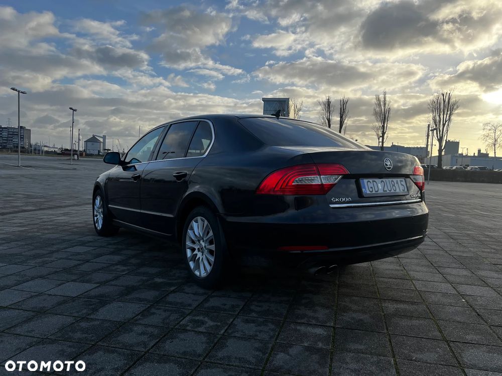 Skoda Superb 1.8 TSI DSG Ambition - 4