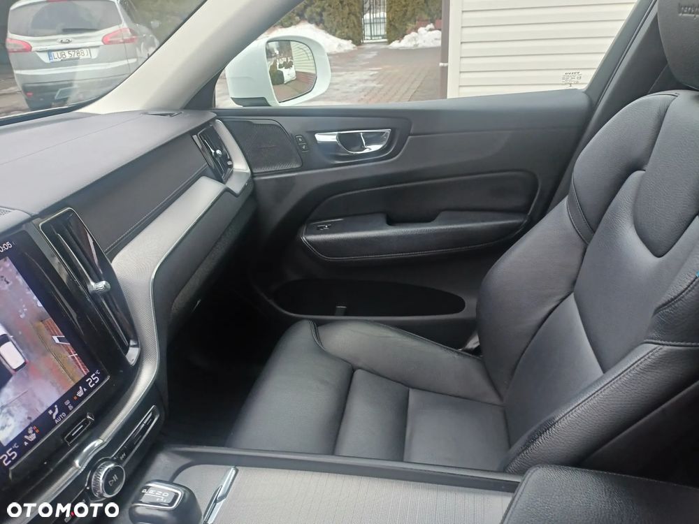 Volvo XC 60 D4 AWD Geartronic Inscription - 22