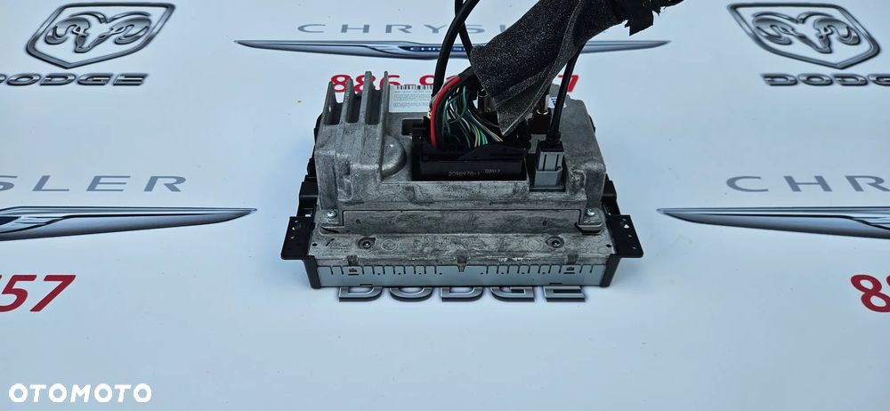 Dodge Durango III LIFT 2014-2017 Wyświetlacz nawigacji Monitor Ekran DUŻY 68270672AF - 4