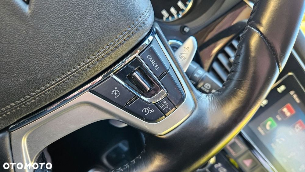 Mitsubishi Outlander - 30