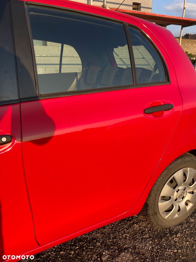 Toyota Yaris - 11
