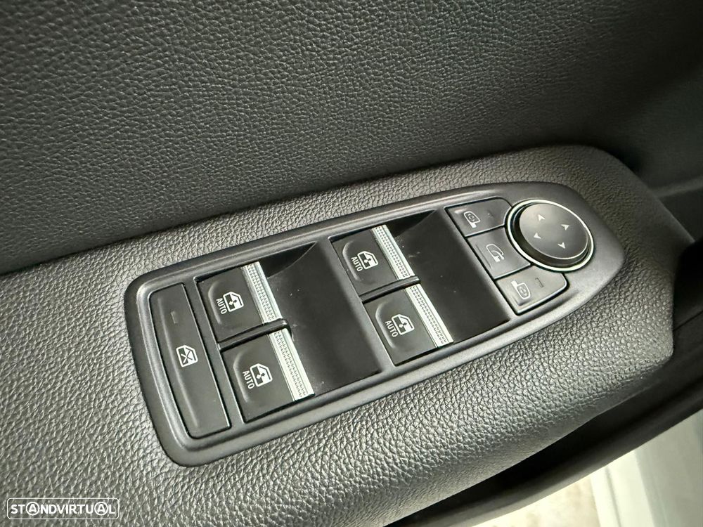 Renault Captur 1.0 TCe Exclusive - 32