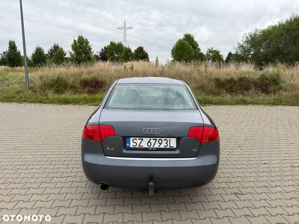 Audi A4 Limousine - 6