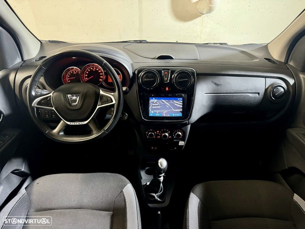 Dacia Lodgy 1.5 Blue dCi Stepway 7L - 19
