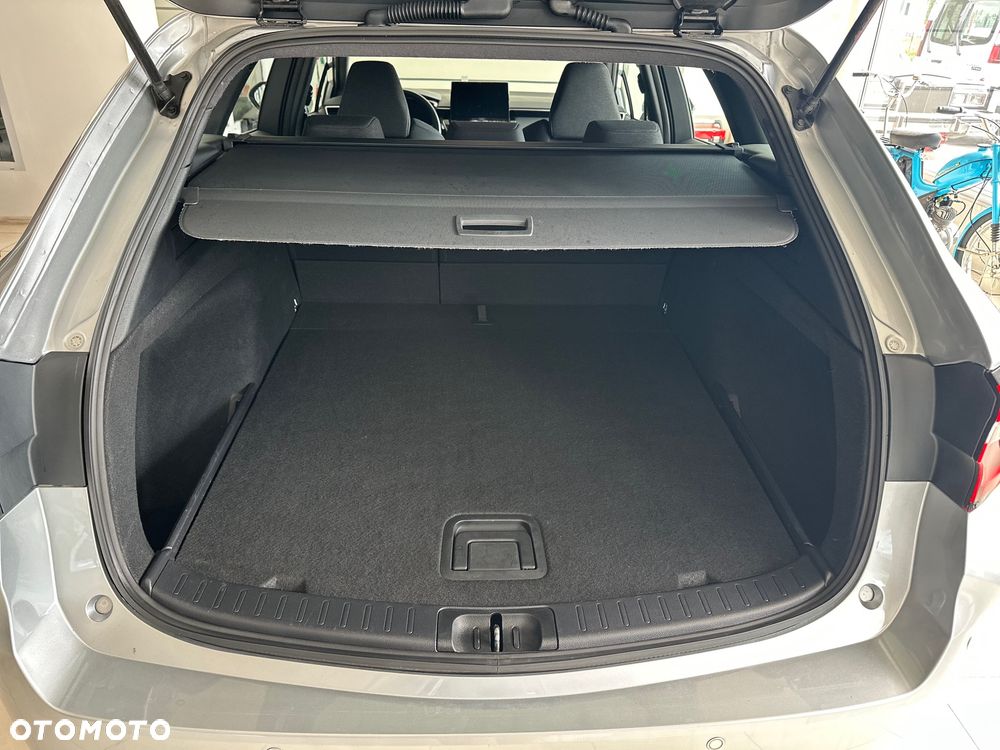 Toyota Corolla 1.8 Hybrid Executive - 18