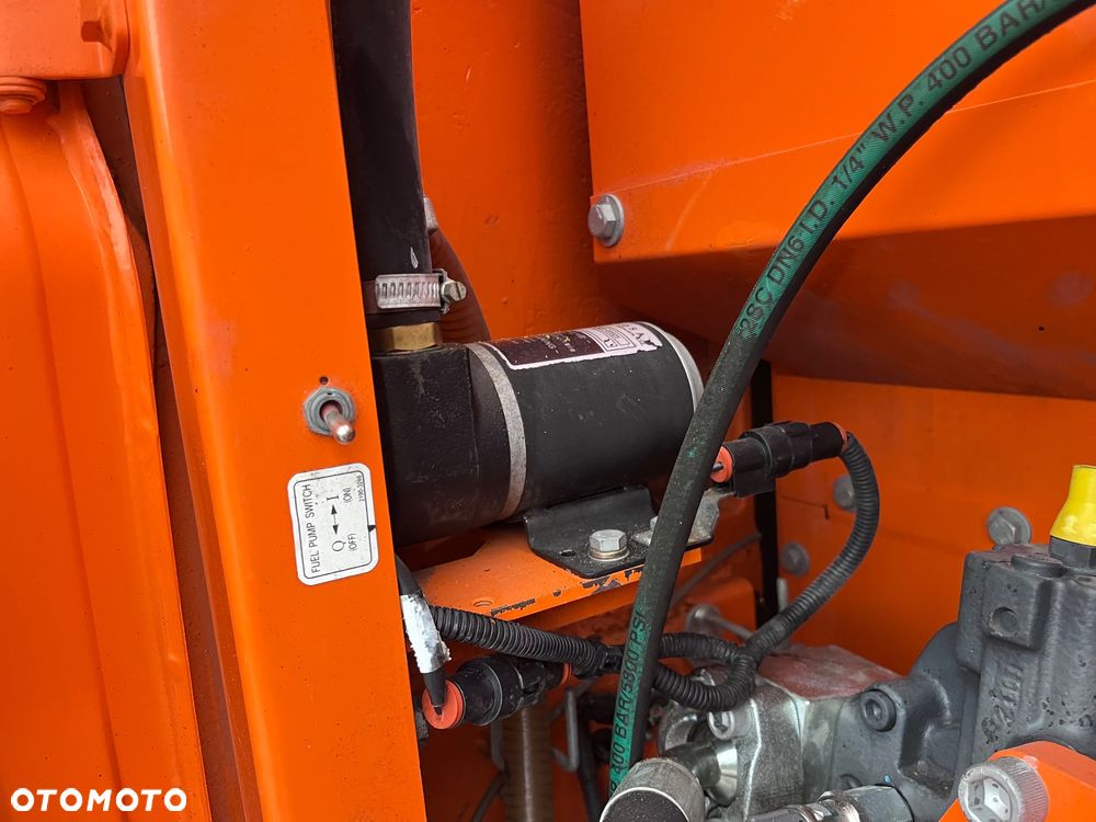Doosan DX140W - 26