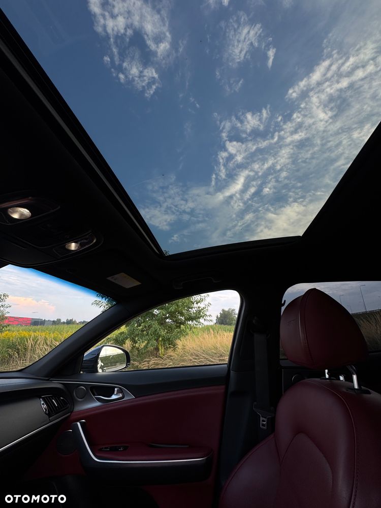 Kia Stinger 3.3 T-GDI V6 GT AWD - 26