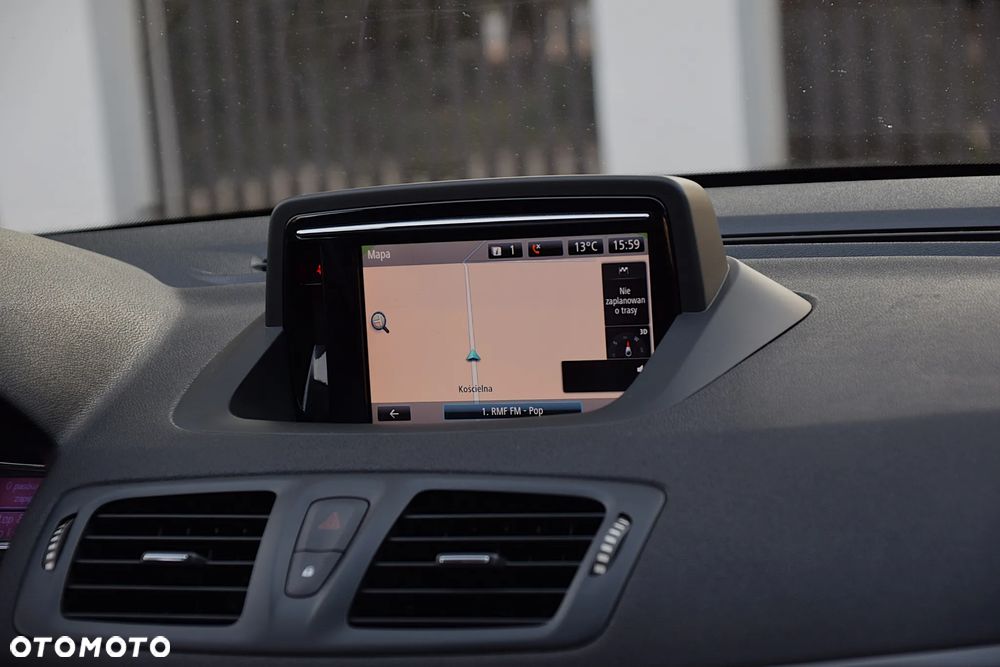 Renault Megane BLUE dCi 115 BUSINESS EDITION - 24