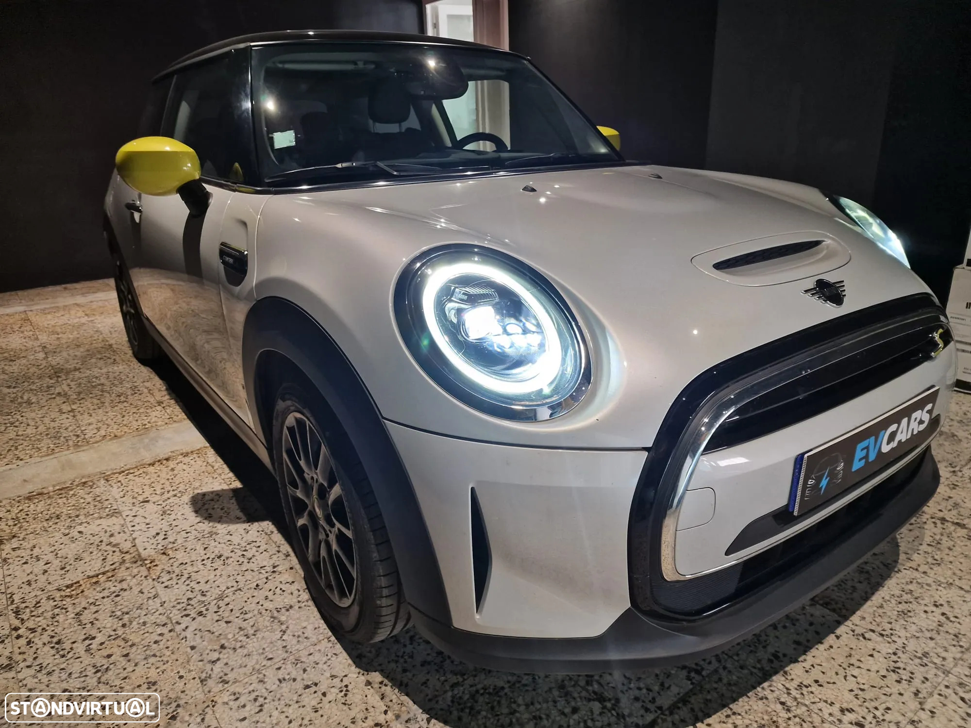 MINI 3 Portas Cooper SE Camden Edition - 23