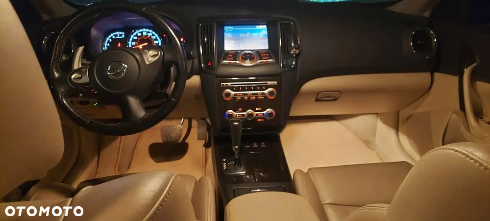 Nissan Maxima 3.5 S - 10