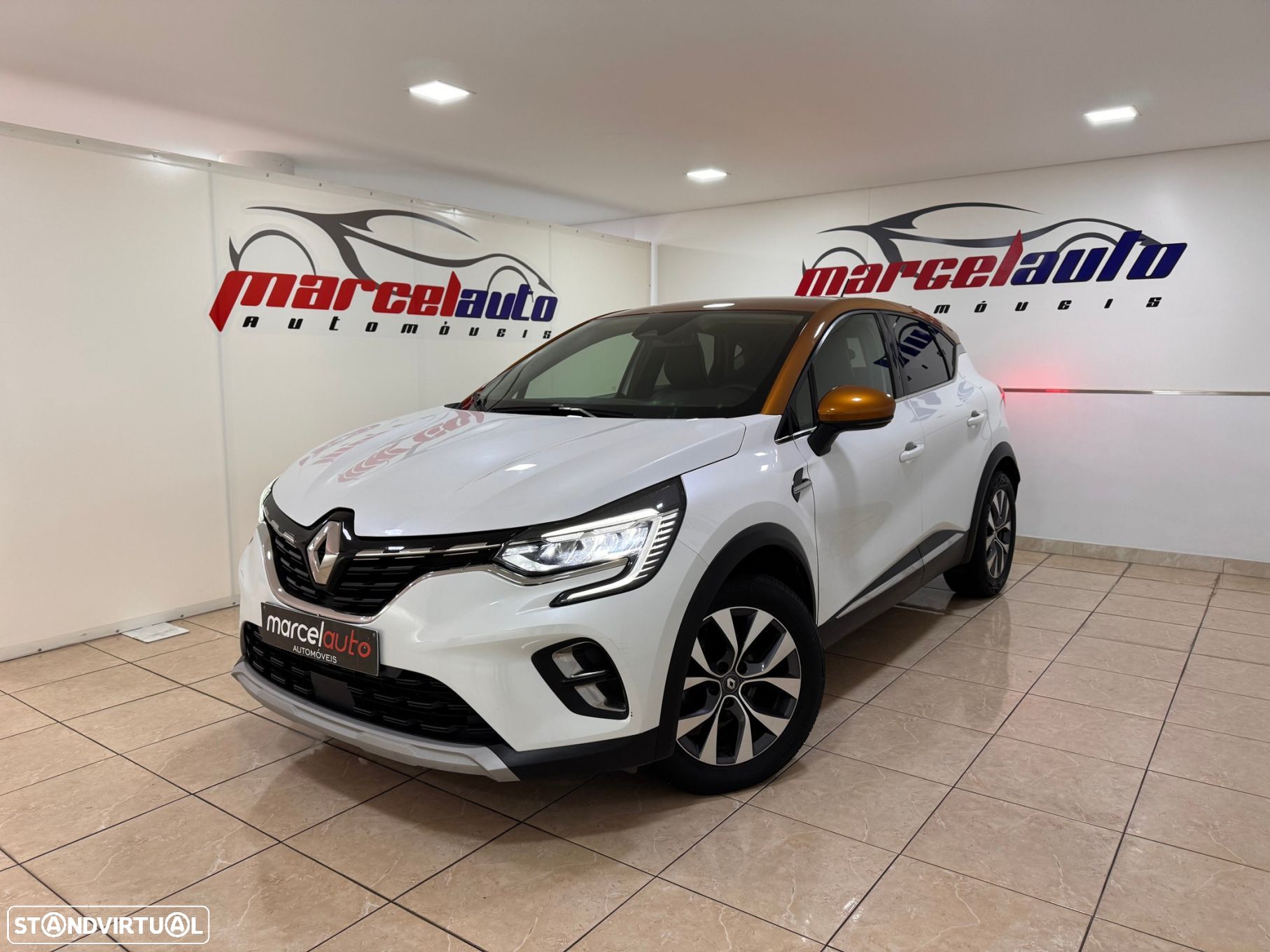 Renault Captur 1.0 TCe Exclusive - 1