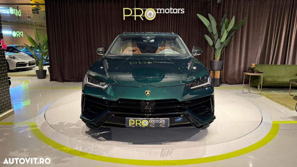 Lamborghini URUS - 12