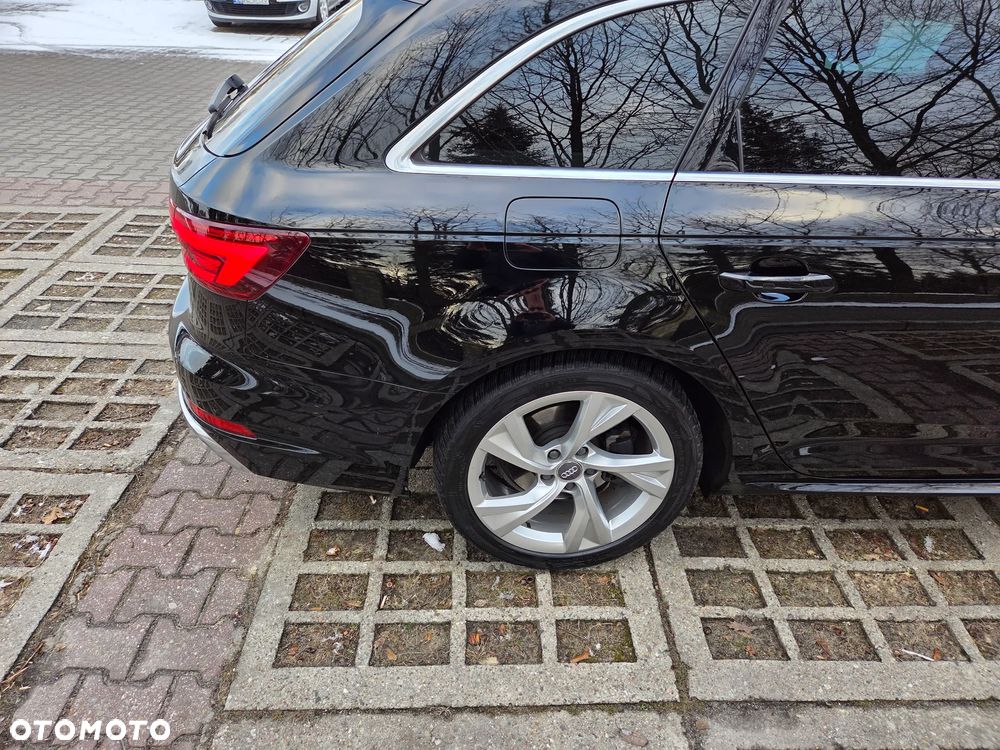 Audi A4 Avant 40 TFSI S tronic S line - 12