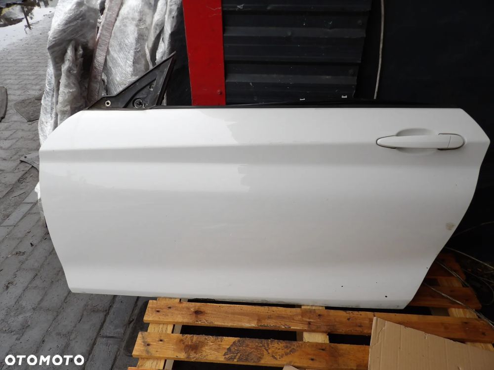 BMW - F22 - KOLOR A300 - DRZWI LEWY PRZÓD - ORYGINAŁ - 2