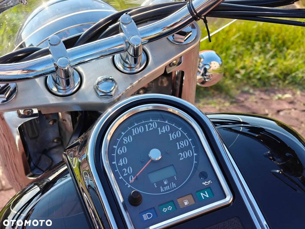 Suzuki VL 1500 Intruder LC - Boulevard C90 - 24
