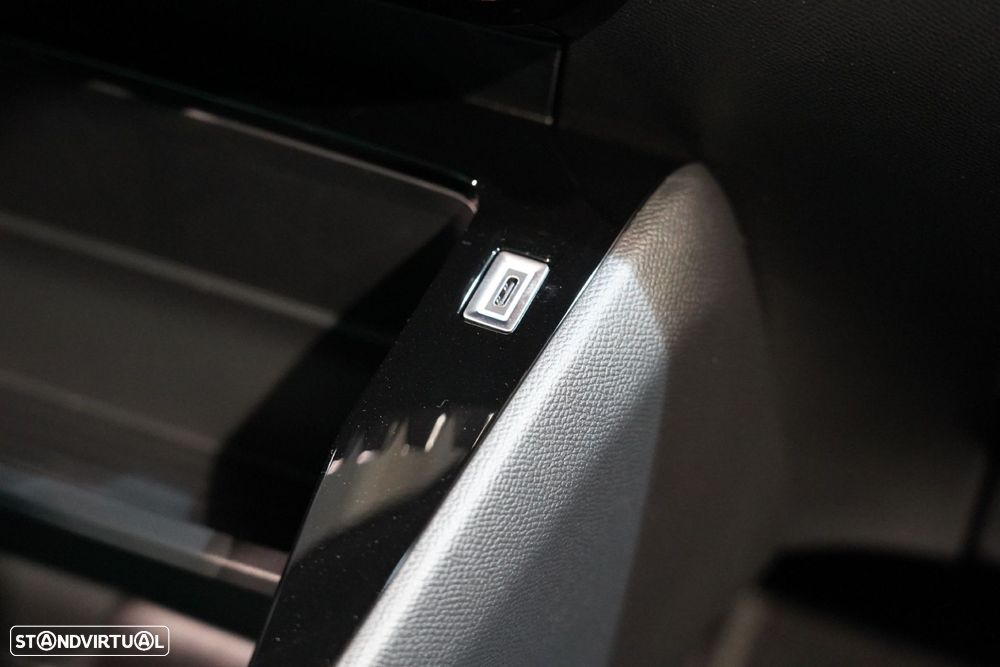 Peugeot 2008 1.5 BlueHDi Active EAT8 - 15