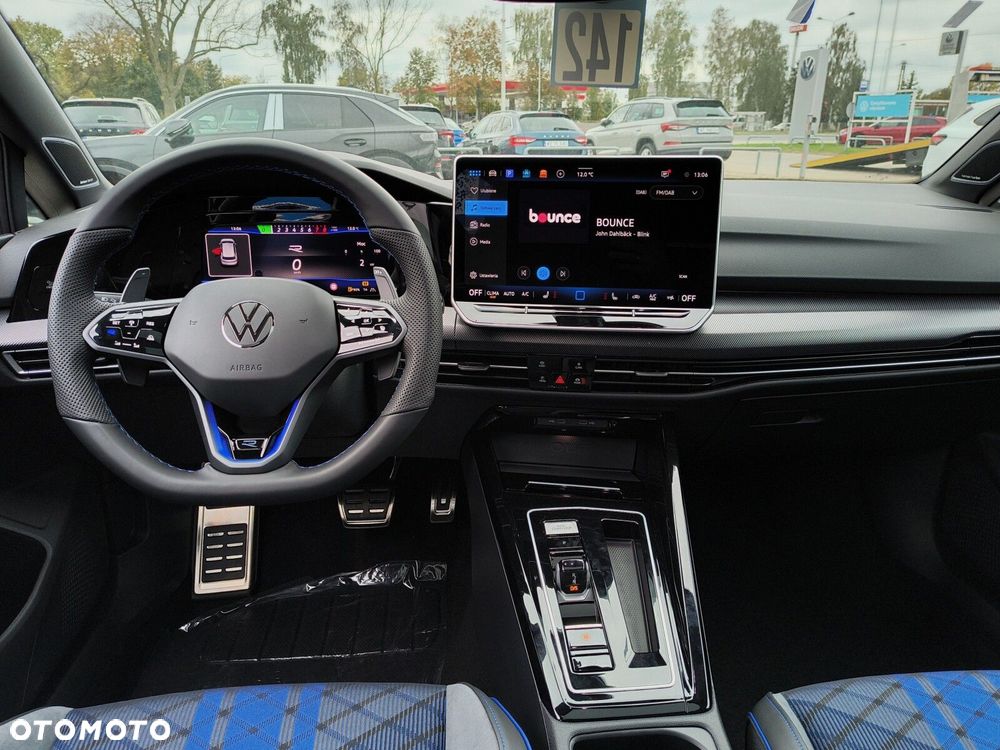Volkswagen Golf - 14