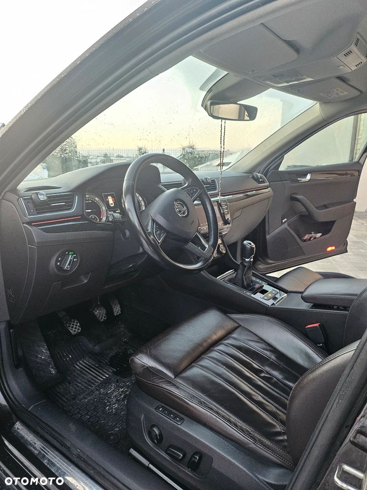 Skoda Superb 2.0 TDI L&K - 15