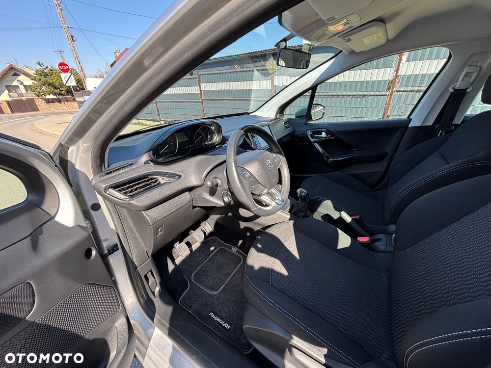 Peugeot 208 1.2 PureTech Active - 15