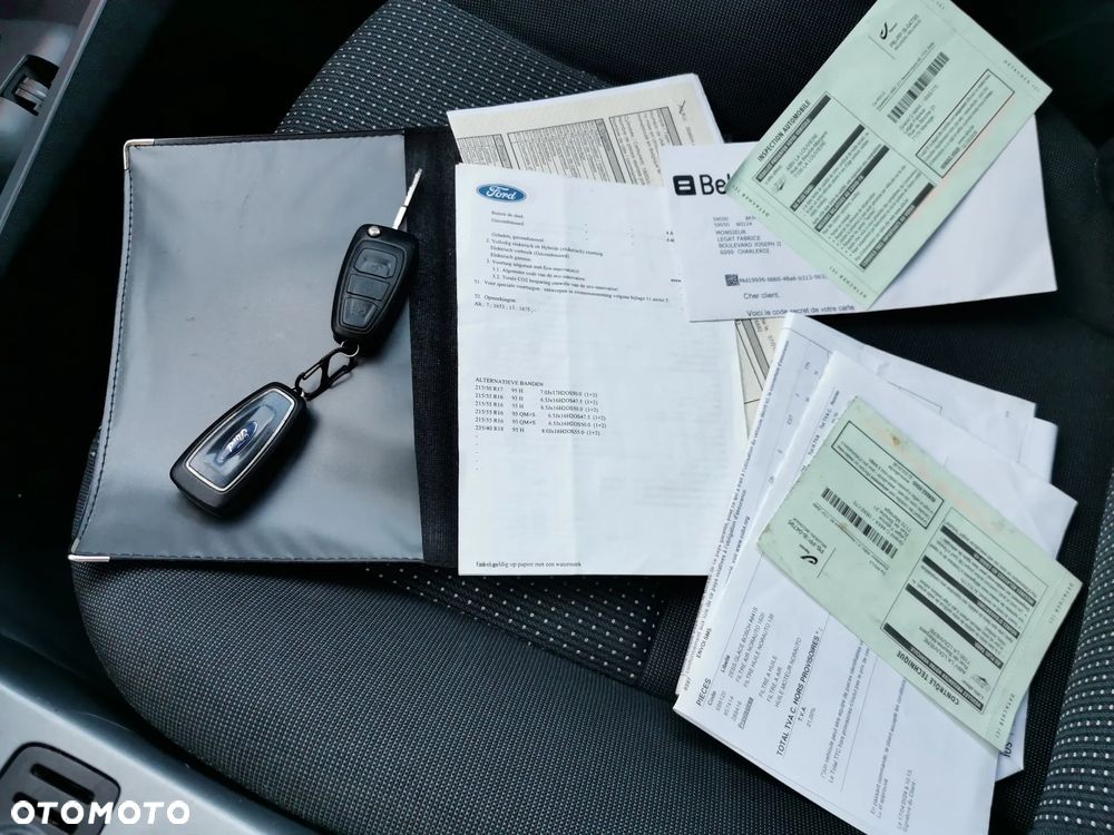 Ford Grand C-MAX - 11