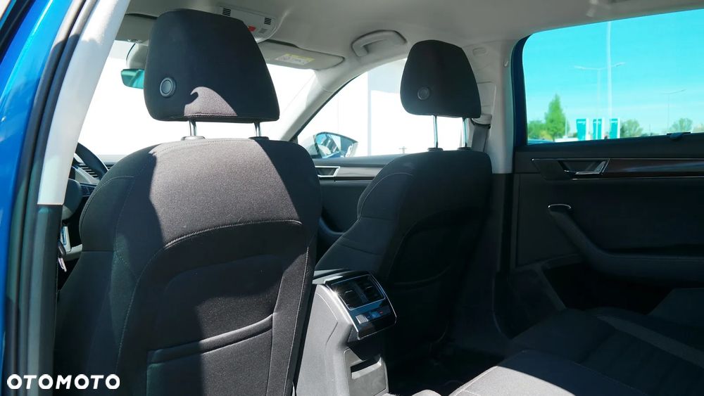 Skoda Superb 2.0 TDI SCR 4x4 Scout DSG - 8